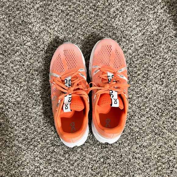 On Women’s Cloudsurfer Running Shoe - Picture 5 of 6